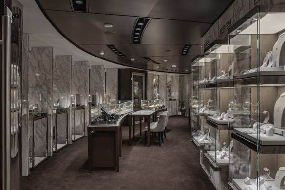 MSC Cruises MSC World Europa Fine Jewellery - Ivan Sarfatti and MSC Rights 3.jpg